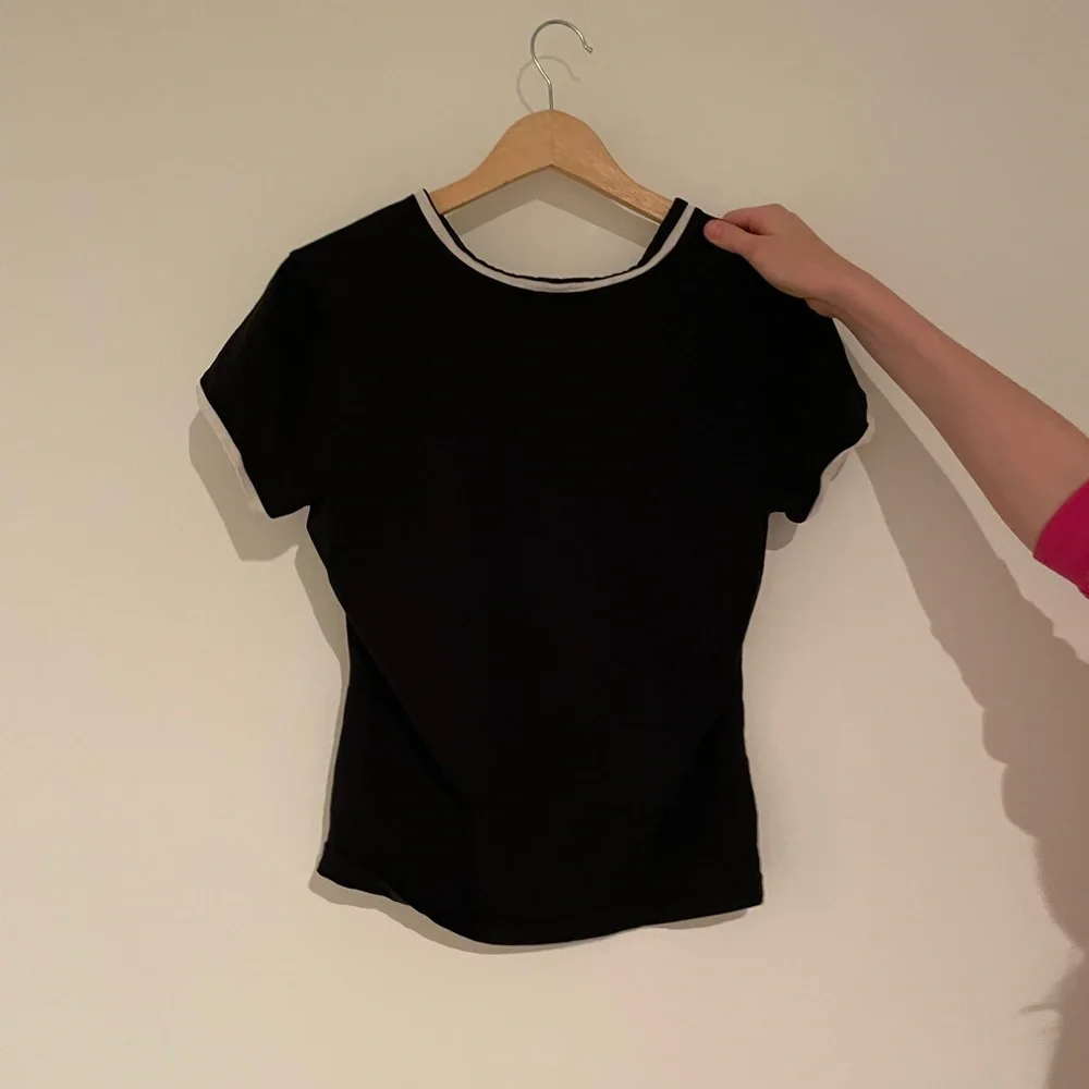 talbots, black and white, v-neck, women’s, large, sailor vibe - Picture 2 of 3